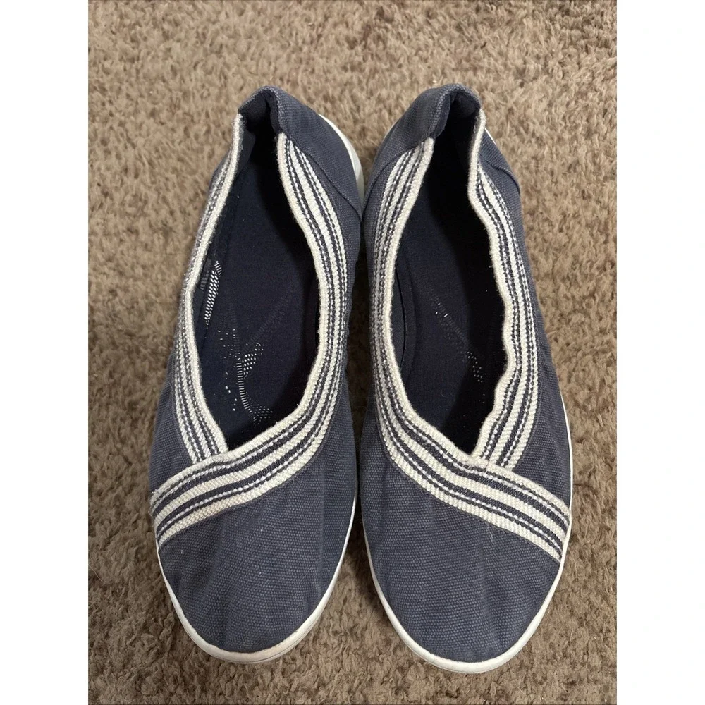 Clark's Slip On Sneakers Walking Shoes Canvas Navy Blue‎ Memory Foam Women's 7.5